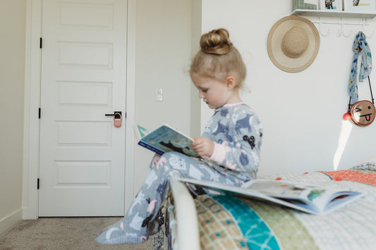 Toddler Monitor SLEEP EXPERT SERIES: When is the right time to transition to a “big kid” bed?